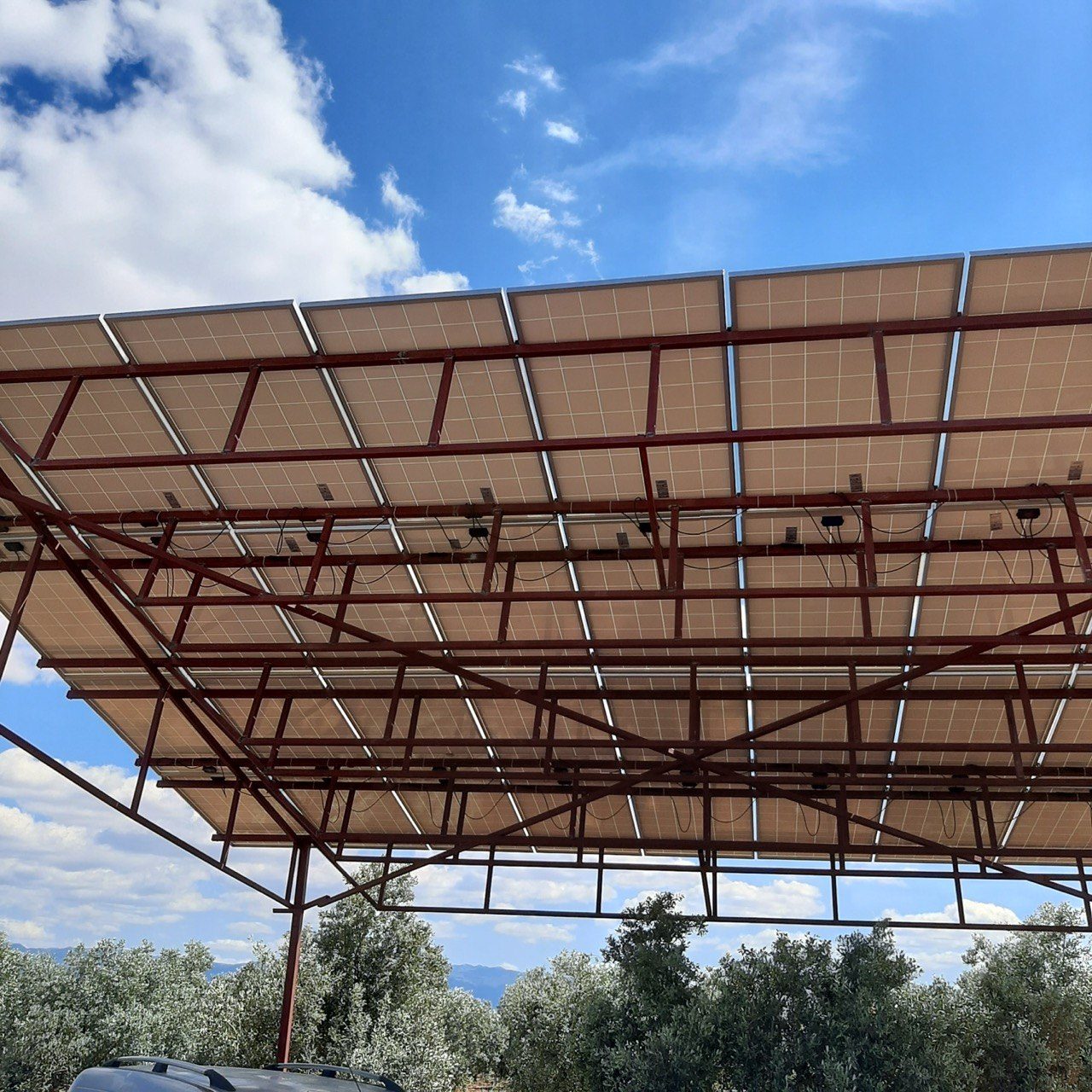 Büyükbelen Köyü 7.5 HP Güneş Enerjili Sulama Sistemi — Manisa Büyükbelen Köyü güneş enerjili sulama sistemi fotoğrafı