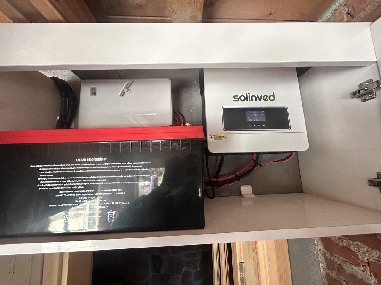 Kemalpaşa'de Bağımsız (Off-Grid) Güneş Enerjisi Sistemi — İzmir Kemalpaşa off-grid güneş enerjisi sistemi fotoğrafı