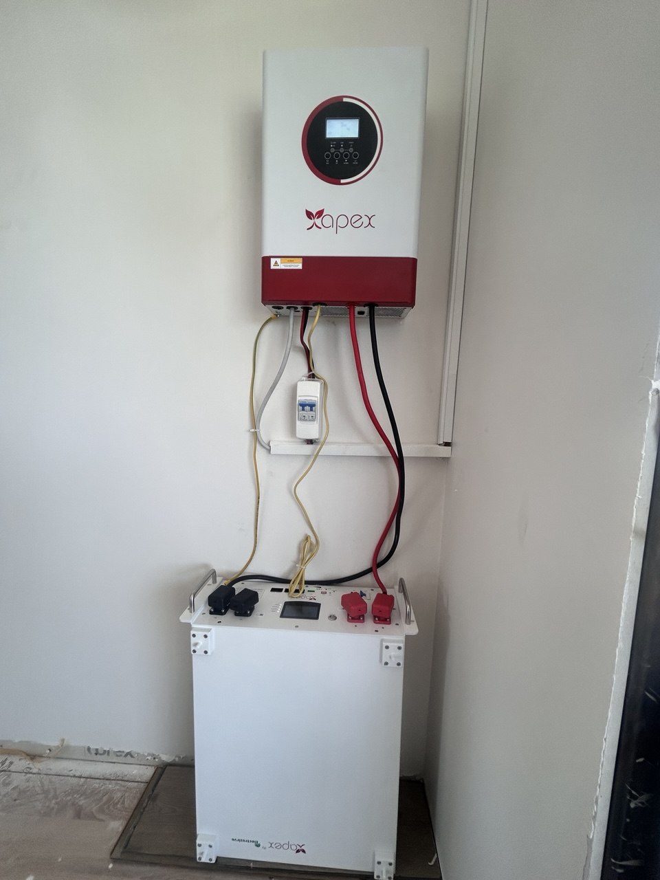 Muradiye'de Bağımsız (Off-Grid) Güneş Enerjisi Sistemi — Manisa Muradiye off-grid güneş enerjisi sistemi fotoğrafı