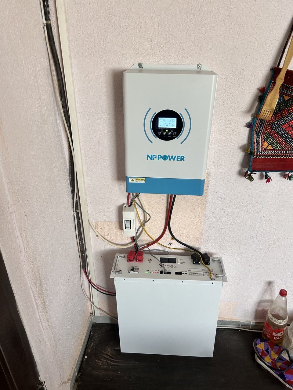 Saruhanlı'de Bağımsız (Off-Grid) Güneş Enerjisi Sistemi — Manisa Saruhanlı off-grid güneş enerjisi sistemi fotoğrafı