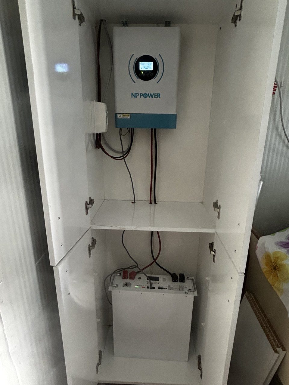 Saruhanlı'de Bağımsız (Off-Grid) Güneş Enerjisi Sistemi — Manisa Saruhanlı off-grid güneş enerjisi sistemi fotoğrafı