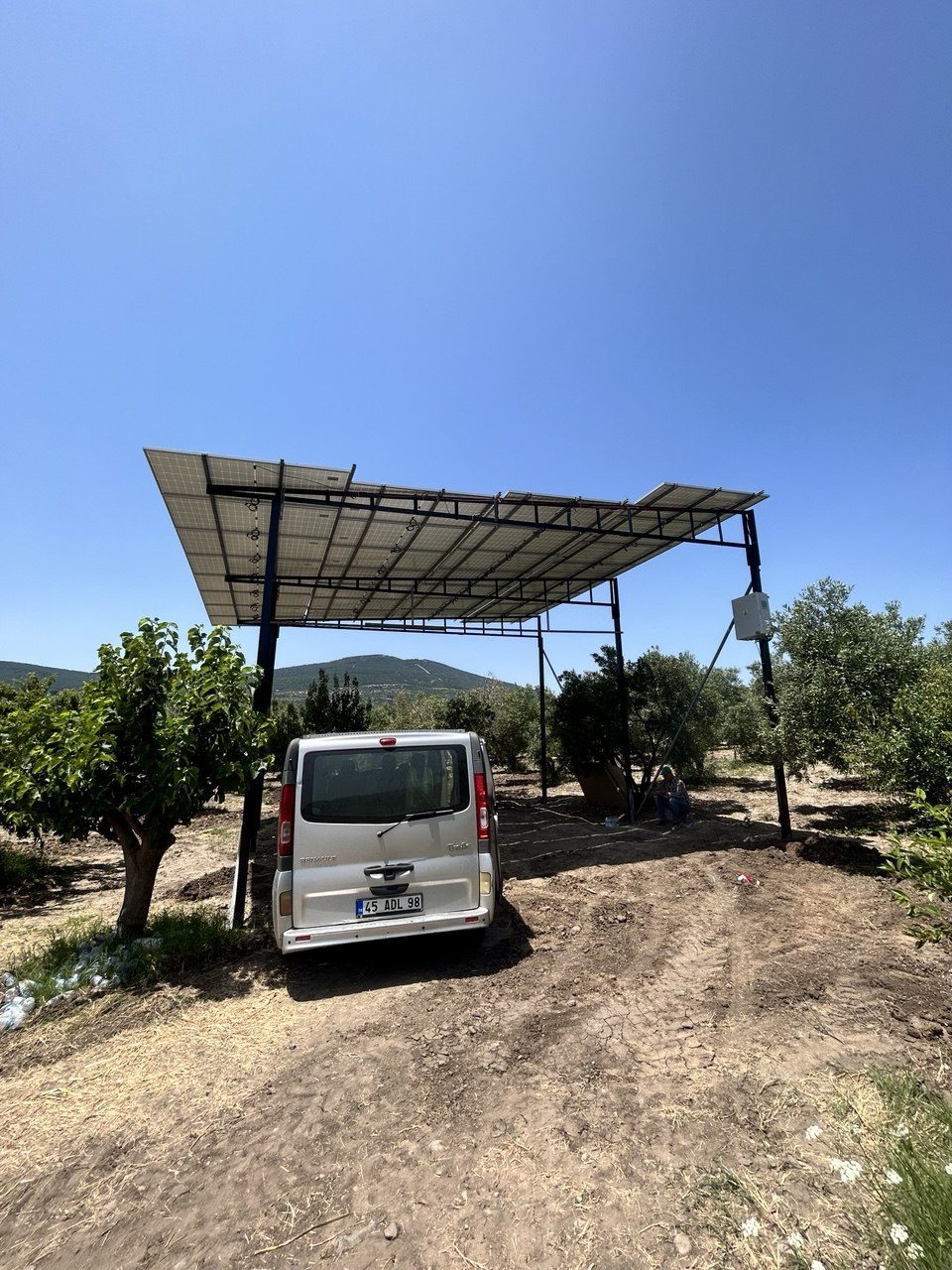 Akhisar'de 12.5 HP Güneş Enerjili Sulama Sistemi — Manisa Akhisar güneş enerjili sulama sistemi fotoğrafı