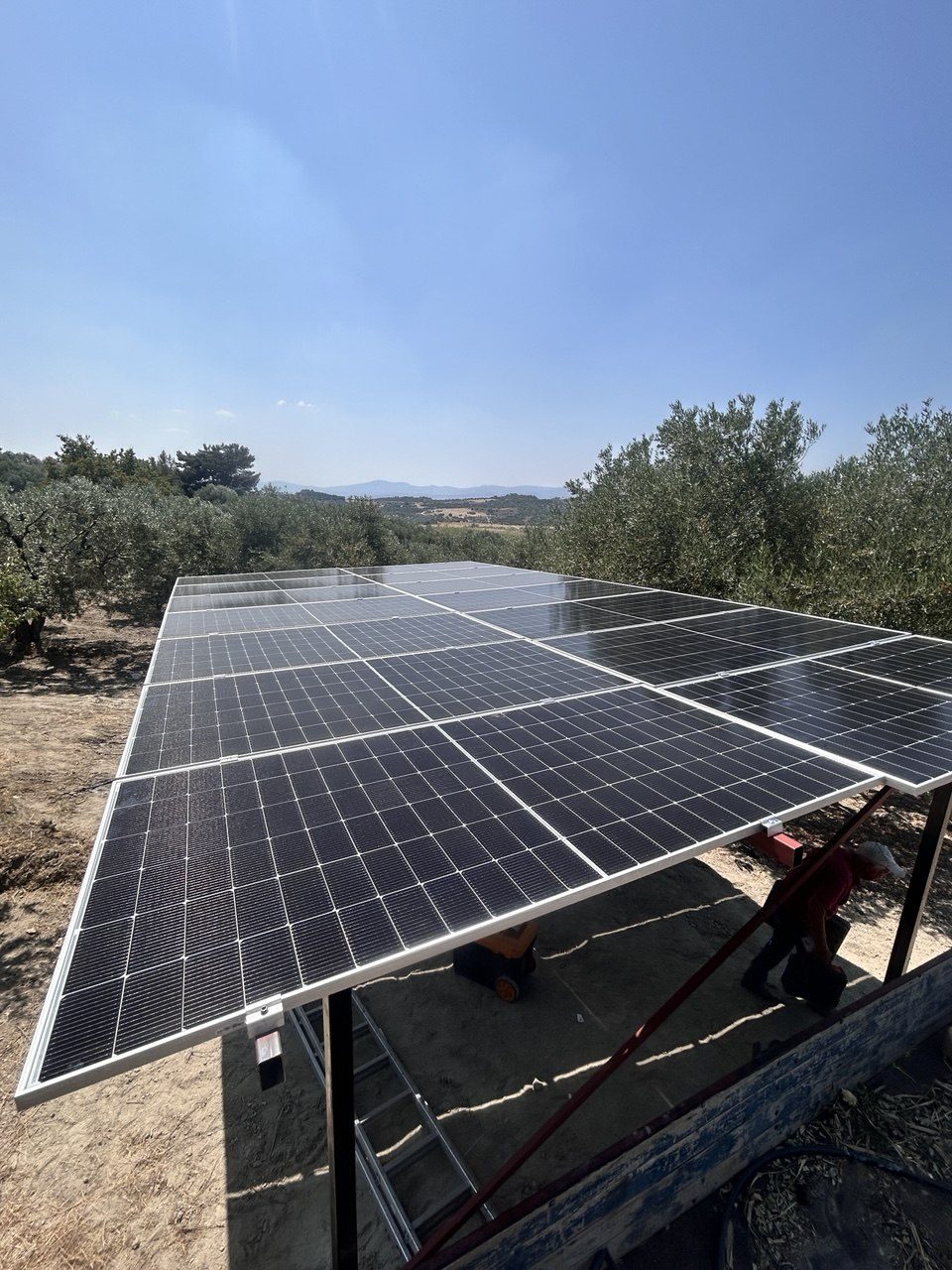 Torbalı'de 5.5 HP Güneş Enerjili Sulama Sistemi — İzmir Torbalı güneş enerjili sulama sistemi fotoğrafı