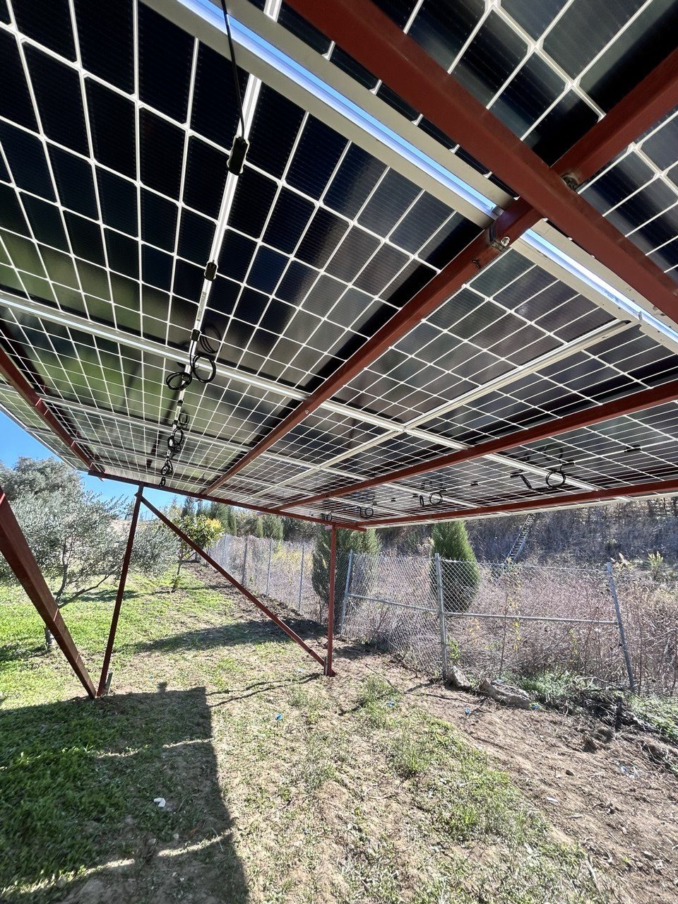 Kemalpaşa'de 4 HP Güneş Enerjili Sulama Sistemi — İzmir Kemalpaşa güneş enerjili sulama sistemi fotoğrafı