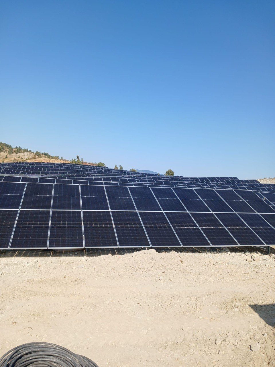Manisa'de 8 MW Arazi GES Projesi — Manisa Manisa güneş enerjisi sistemi fotoğrafı