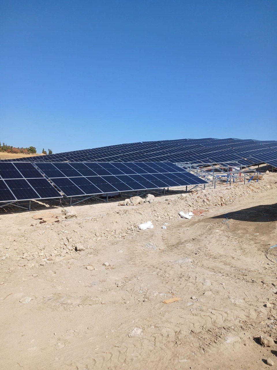 Manisa'de 8 MW Arazi GES Projesi — Manisa Manisa güneş enerjisi sistemi fotoğrafı