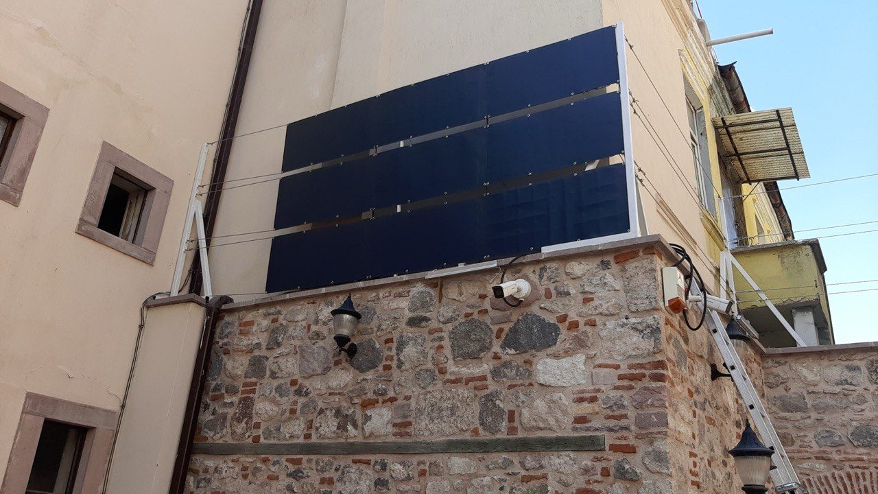 Konak'de Bağımsız (Off-Grid) Güneş Enerjisi Sistemi — İzmir Konak off-grid güneş enerjisi sistemi fotoğrafı
