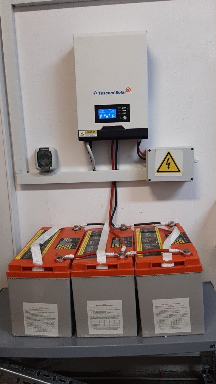 Konak'de Bağımsız (Off-Grid) Güneş Enerjisi Sistemi — İzmir Konak off-grid güneş enerjisi sistemi fotoğrafı
