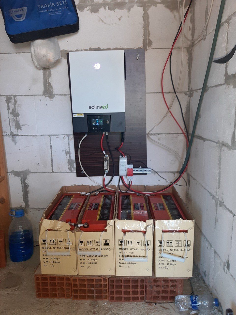 Turgutlu'de Bağımsız (Off-Grid) Güneş Enerjisi Sistemi — Manisa Turgutlu off-grid güneş enerjisi sistemi fotoğrafı